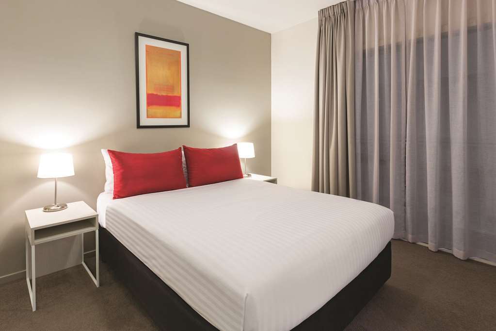 Adina Apartment Hotel St Kilda Melbourne Room photo